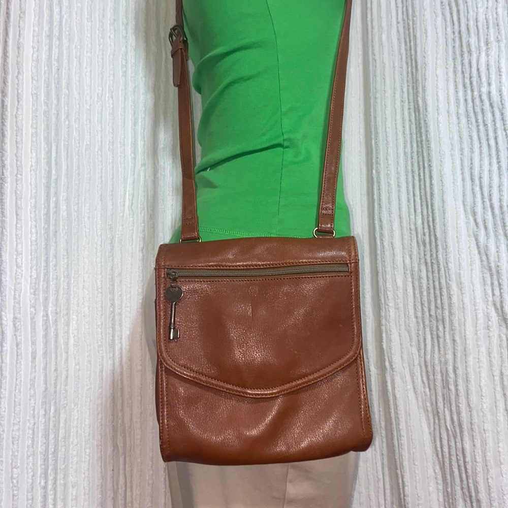 Authentic Vintage Fossil Brown Leather Crossbody Purse